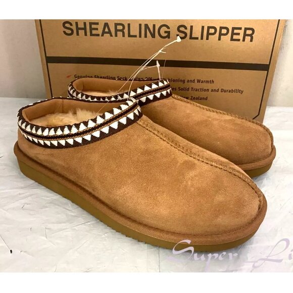 New Kirkland Signature Unisex Shearling Slippers - Picture 2 of 7